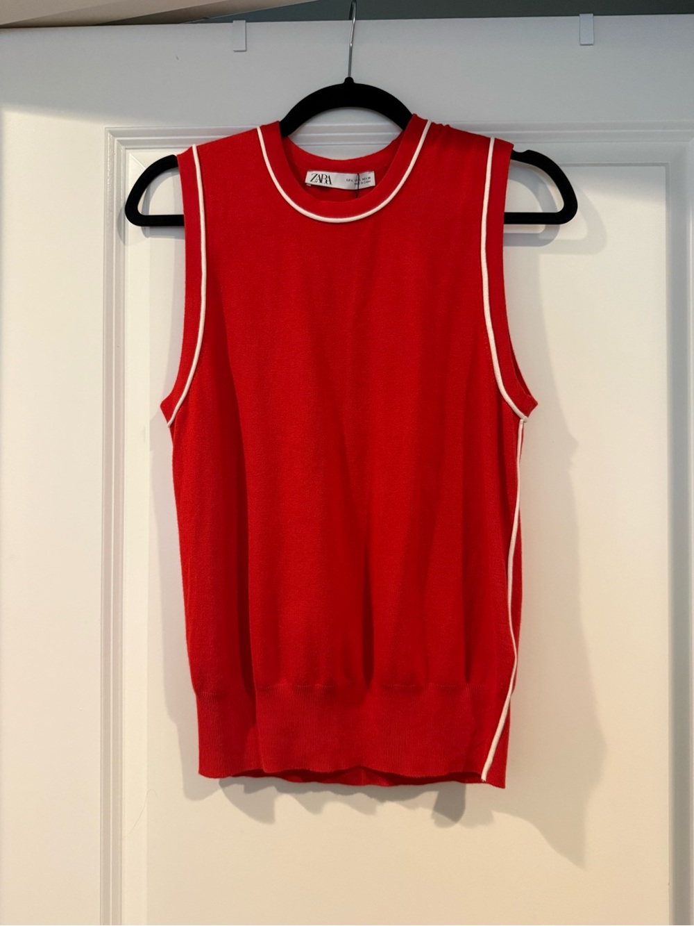 Zara Red Sleeveless Crewneck Sweater Tank with White Piping